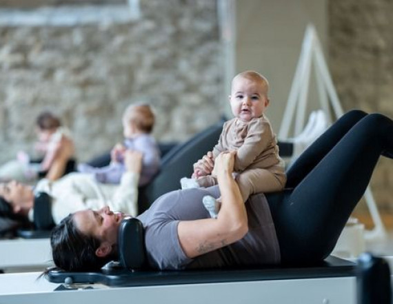 Mama Reformer Efterfødsels Bootcamp